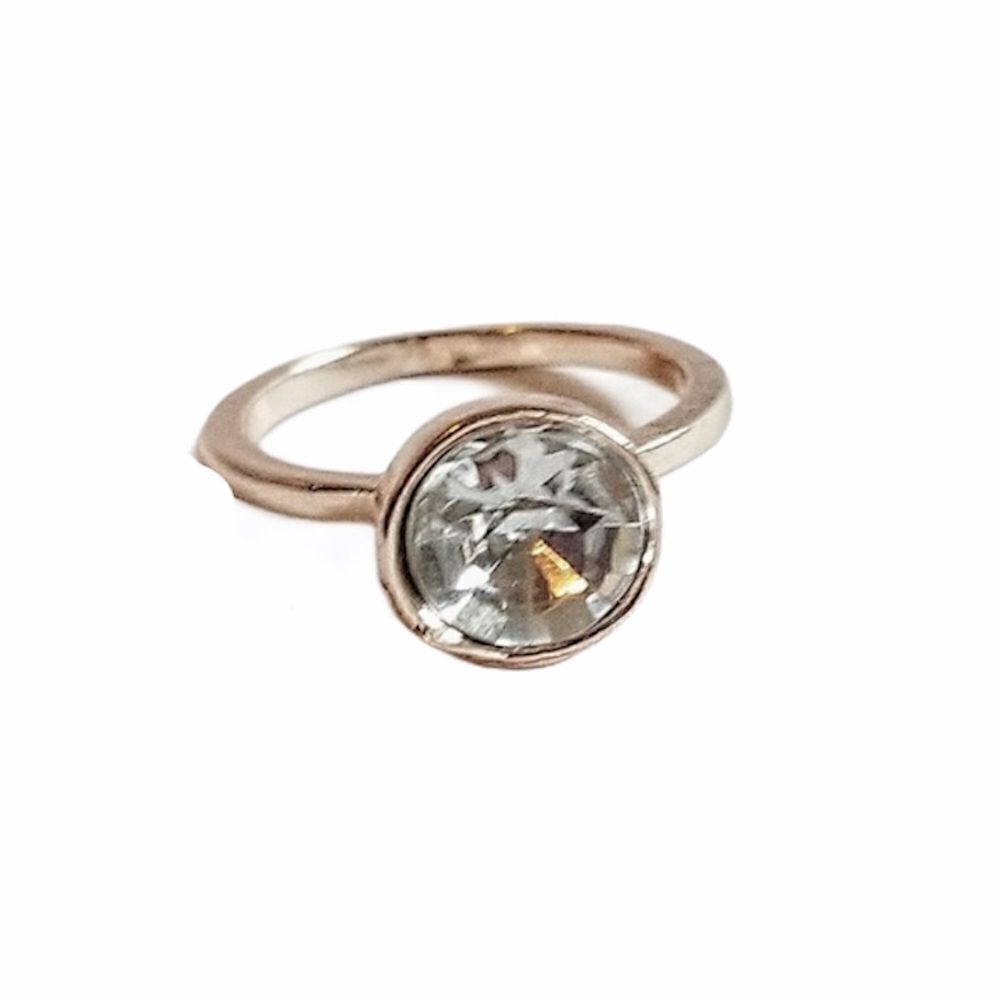 🌻FREE w/$15 purchase! Rose Gold Solitaire Ring